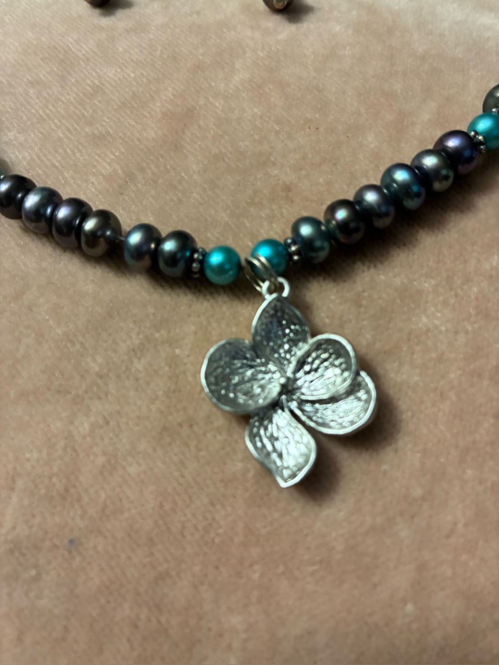 Freshwater Pearl & Teal Bead Necklace with Silver Flower Pendant w earrings. 16”